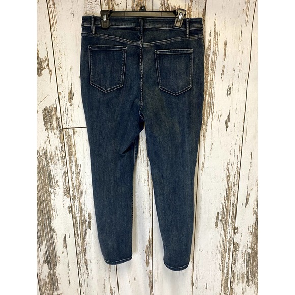 Simply Vera Dark Wash Skinny Jeans - Picture 2 of 3